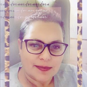 Meet your Posher, Jeannette